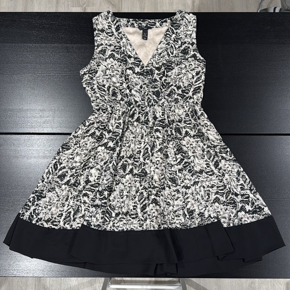 H&M Floral Cream and Black Dress - 10 - Picture 7 of 12